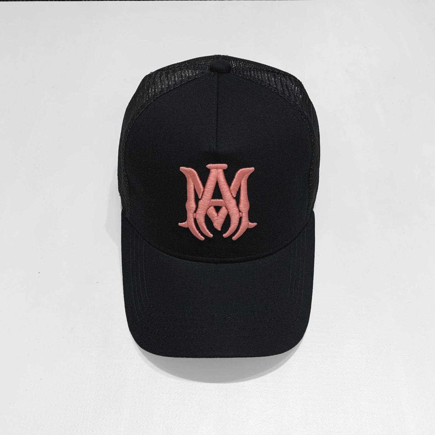 Amiri hat