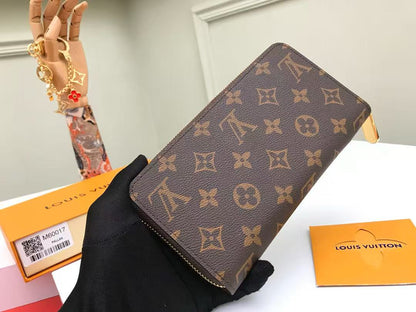 Louis Vuitton Zippy Wallet