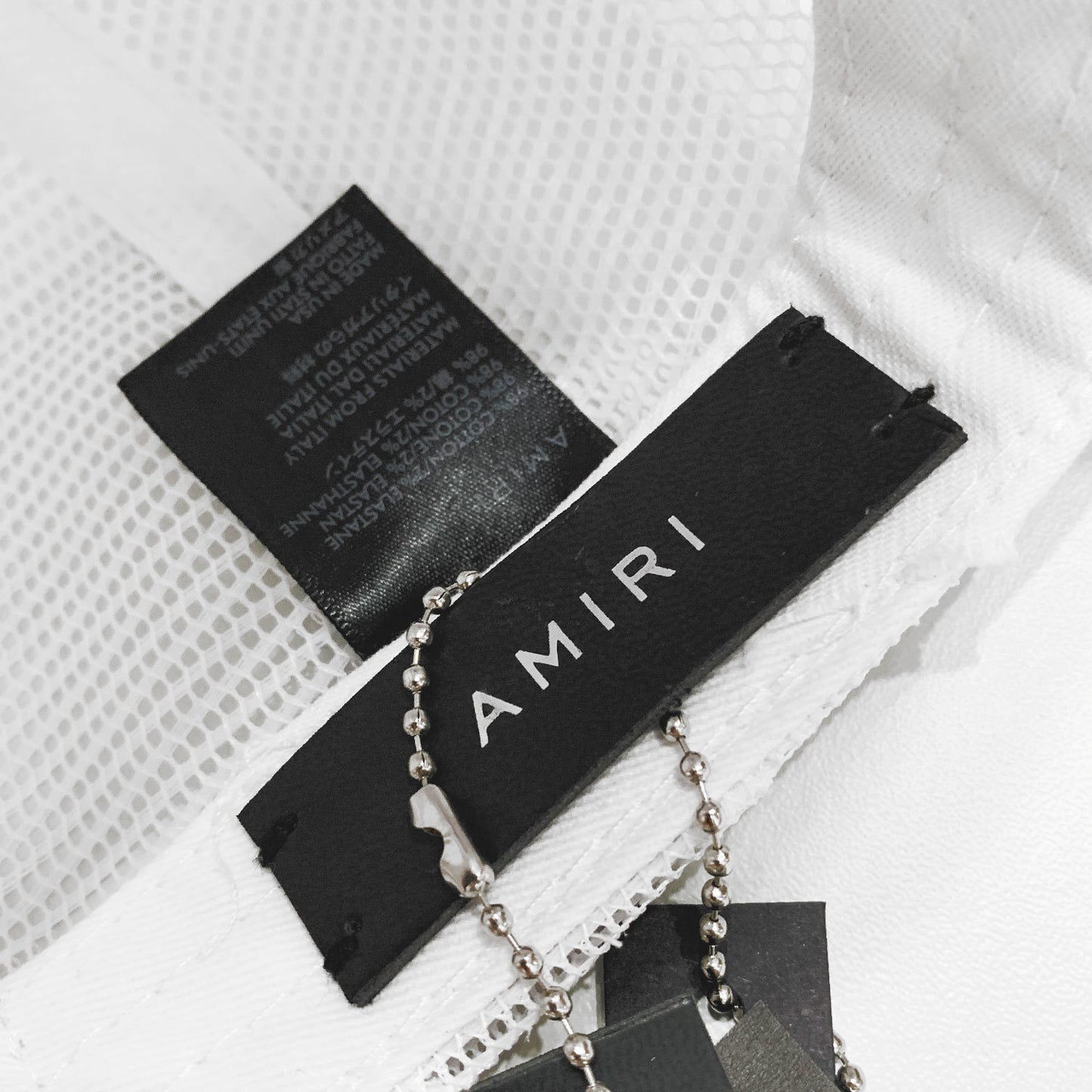Amiri hat