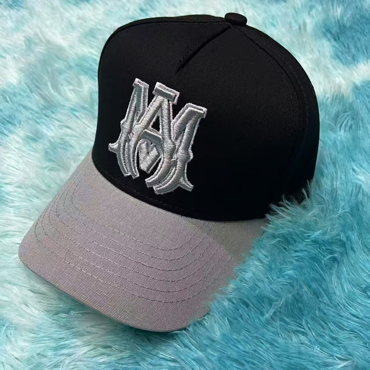 Amiri hat