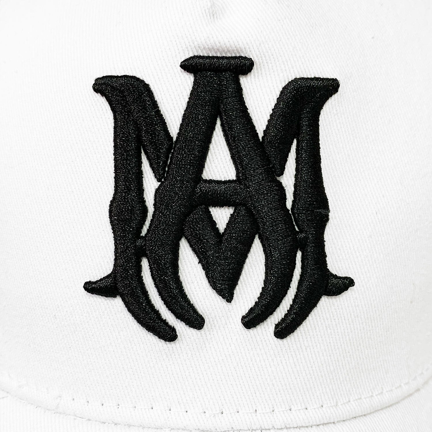 Amiri hat