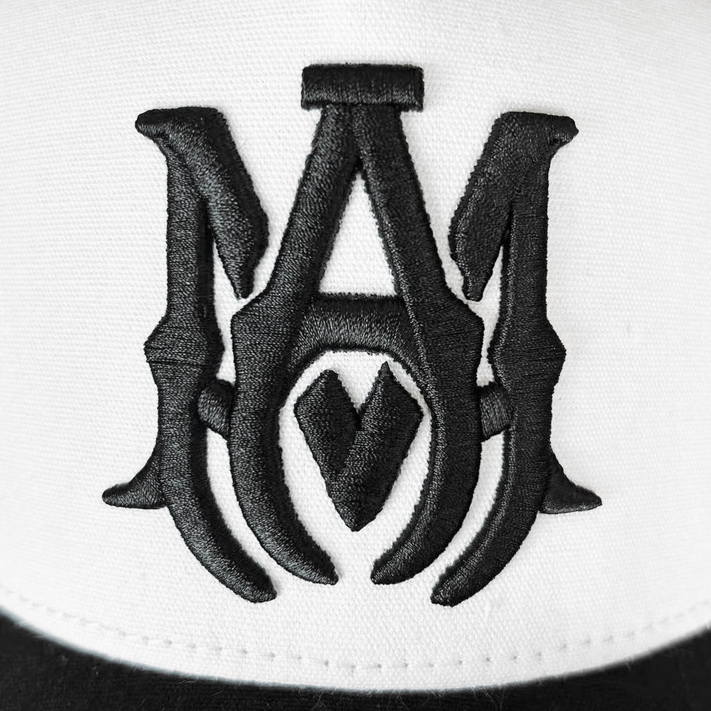 Amiri hat