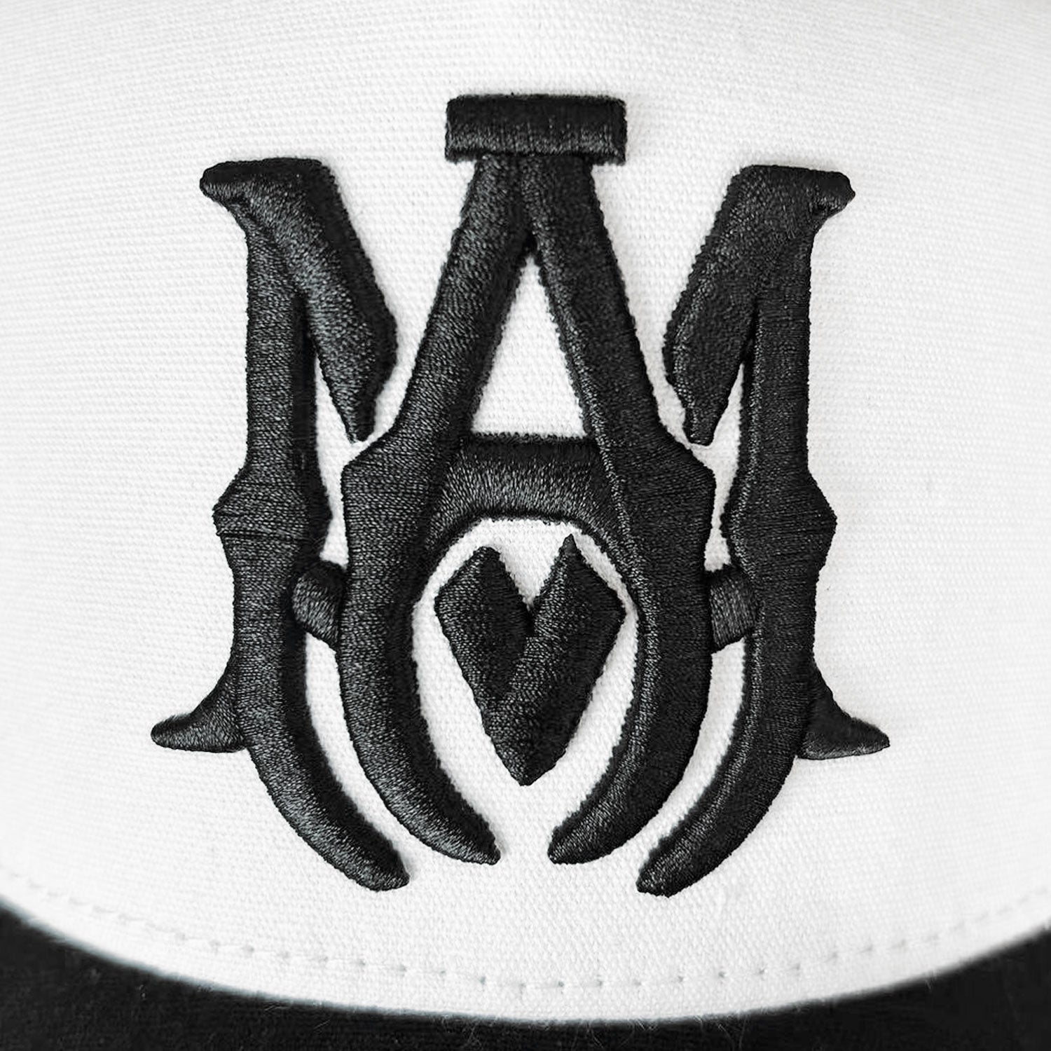 Amiri hat