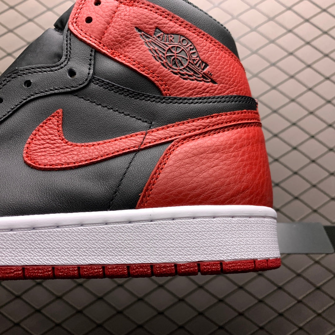 Nike Air Jordan 1 Retro High OG "Bred/Banned" (2016)