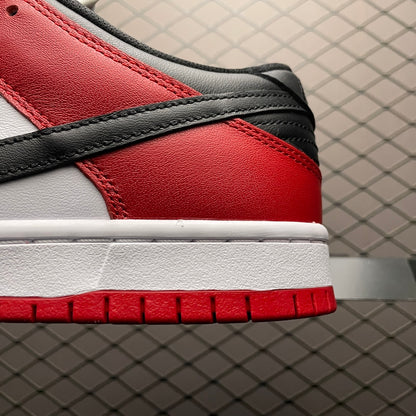 Nike SB Dunk Low "J-Pack Chicago"