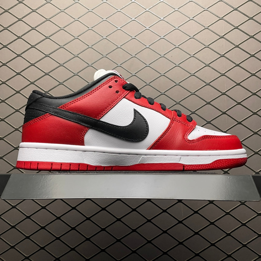 Nike SB Dunk Low "J-Pack Chicago"