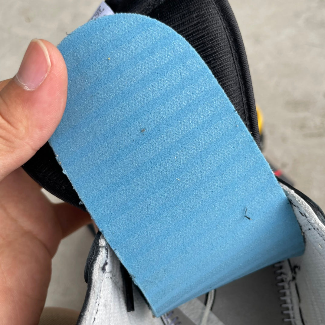 Nike Air Jordan 1 Retro High (NOT FOR RESALE) "Varsity Maize"