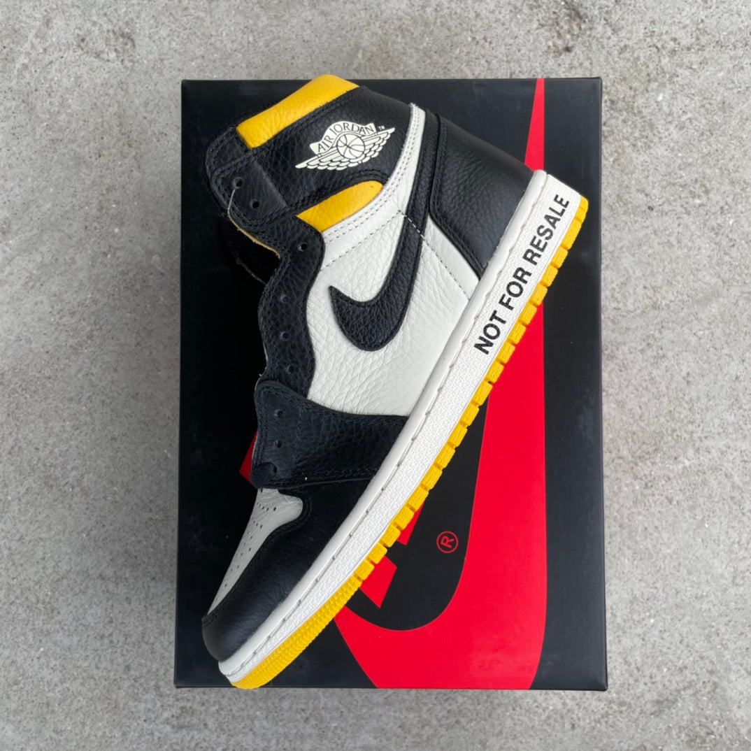 Nike Air Jordan 1 Retro High (NOT FOR RESALE) "Varsity Maize"