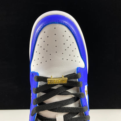 Supreme × Nike SB Dunk Low OG QS "Gold Stars" White/Hyper Blue"
