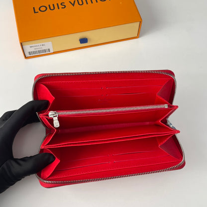Louis Vuitton x Supreme Portefeuille Brazza Long Wallet in Red Epi Leather