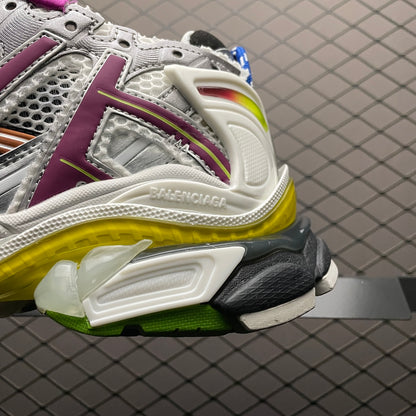 BALENCIAGA  MEN'S RUNNER SNEAKER IN GREY