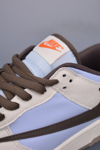 Nike Dunk Low Travis Scott x PlayStation