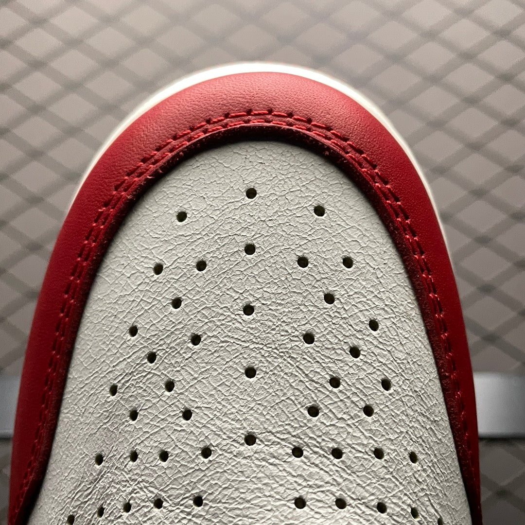 Nike Air Jordan 1 High OG "Lost & Found/Chicago"