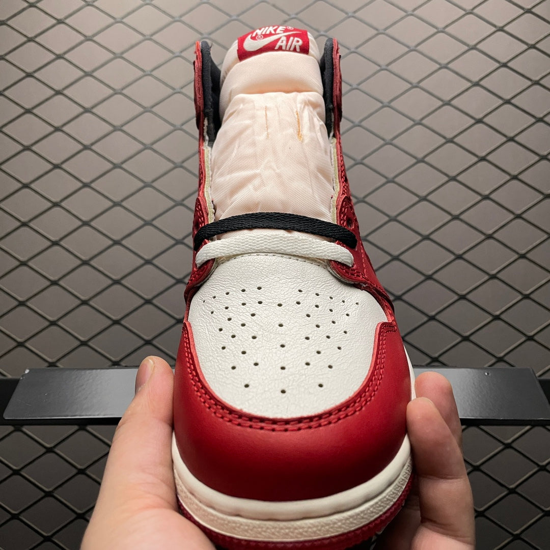 Nike Air Jordan 1 High OG "Lost & Found/Chicago"