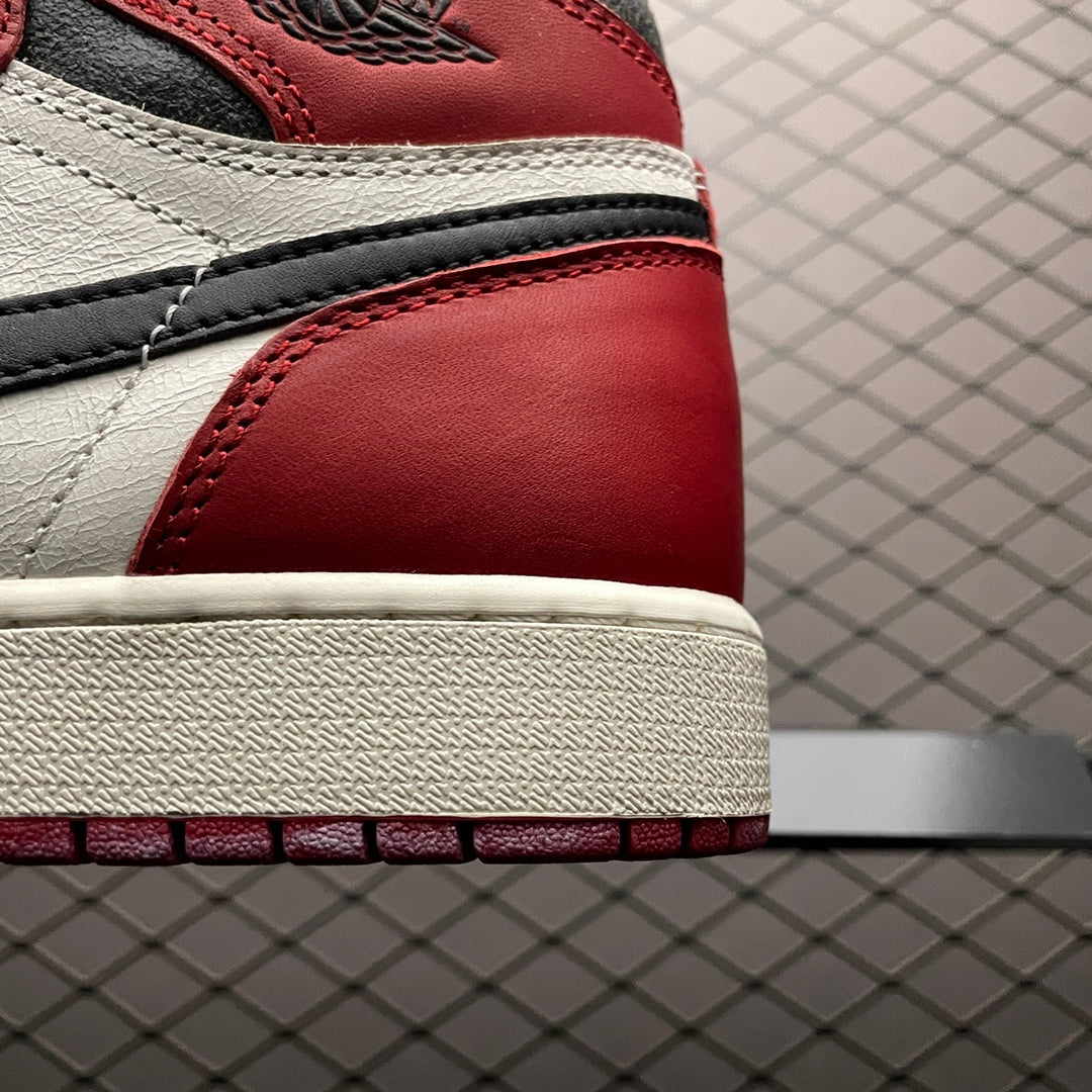 Nike Air Jordan 1 High OG "Lost & Found/Chicago"