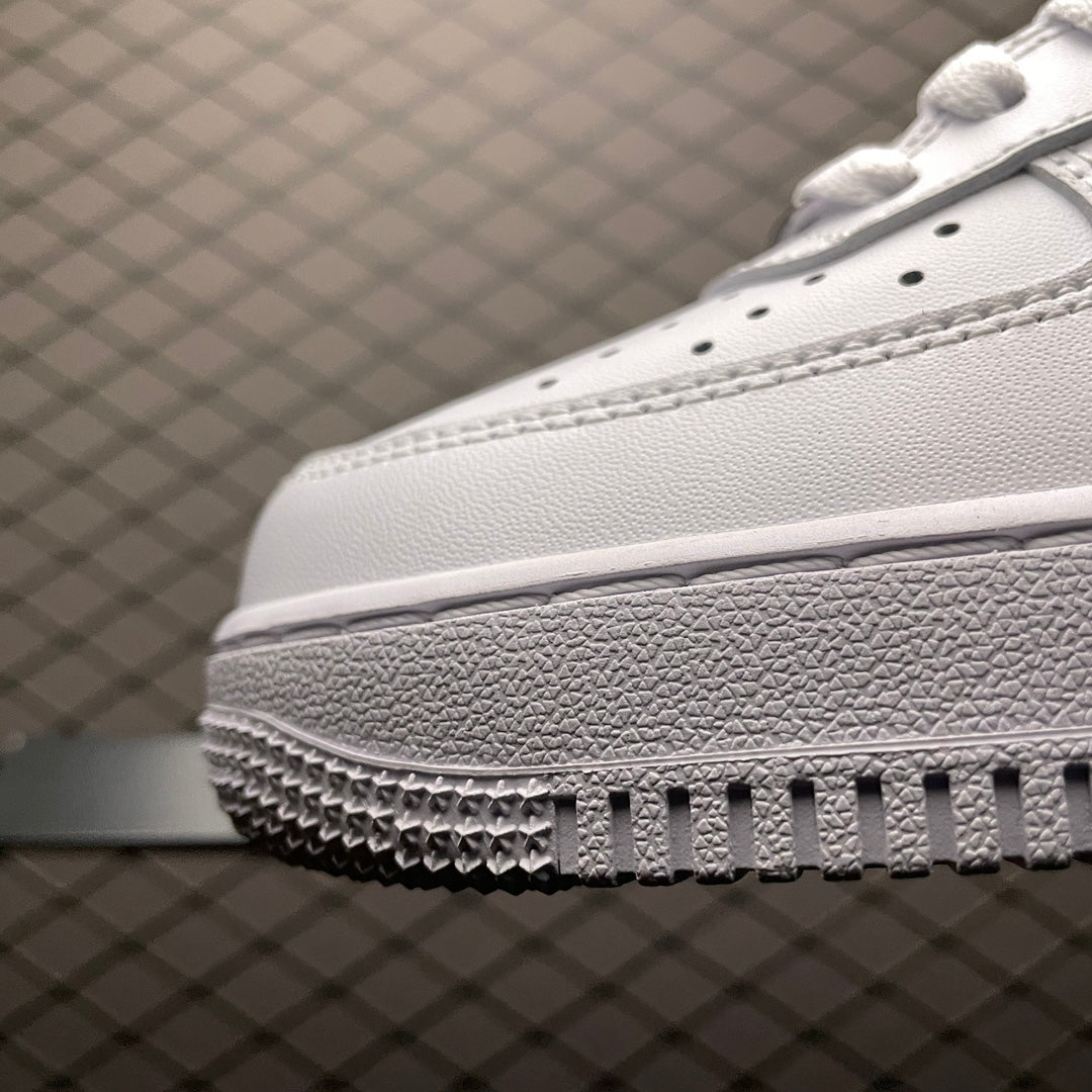NIKE AIR FORCE 1 LOW“07 white”