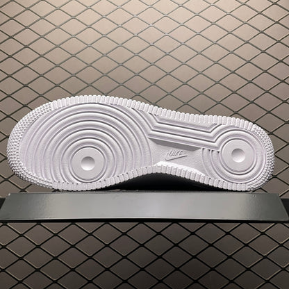 NIKE AIR FORCE 1 LOW“07 white”