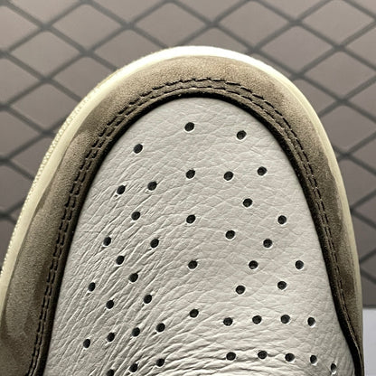 Travis Scott × Nike Air Jordan 1 Retro High OG TS SP "Sail/Dark Mocha"