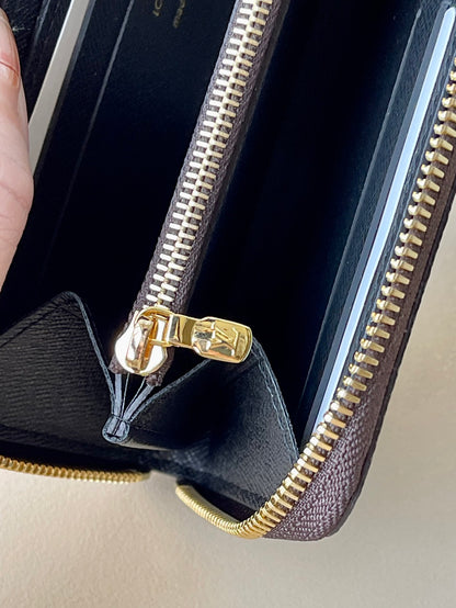 Louis Vuitton Portefeuille Clemence wallet