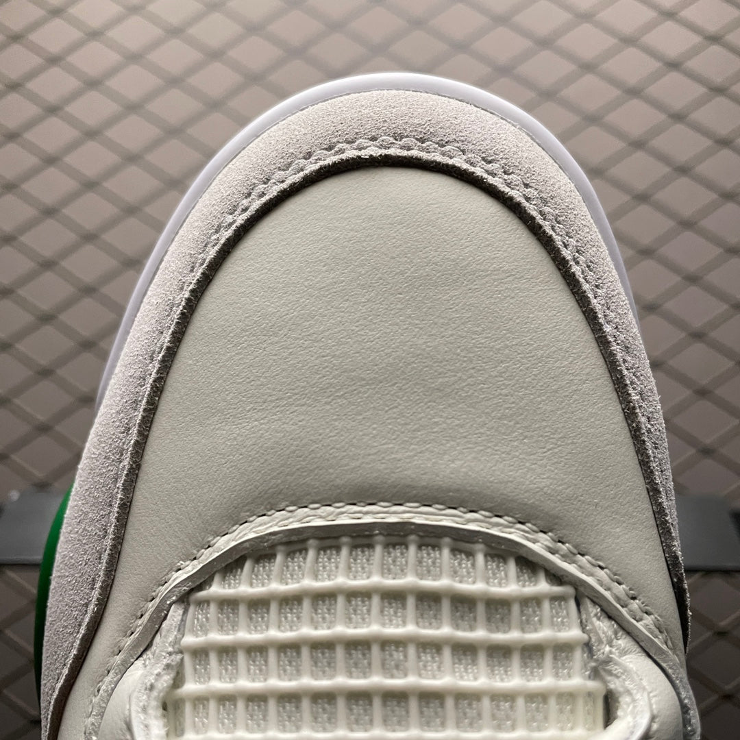 Nike SB × Air Jordan 4 "Pine Green"
