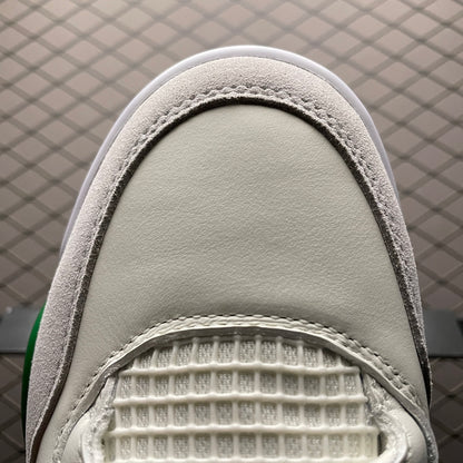 Nike SB × Air Jordan 4 "Pine Green"