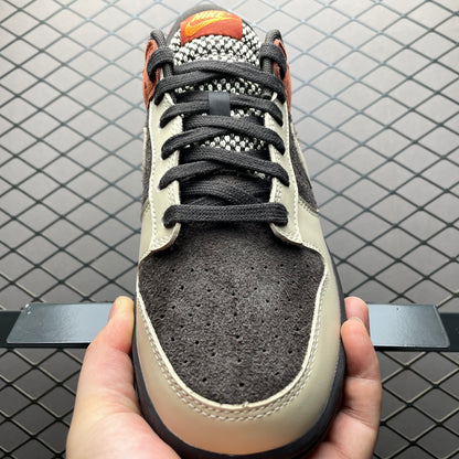 Nike Dunk Low "Red Panda"