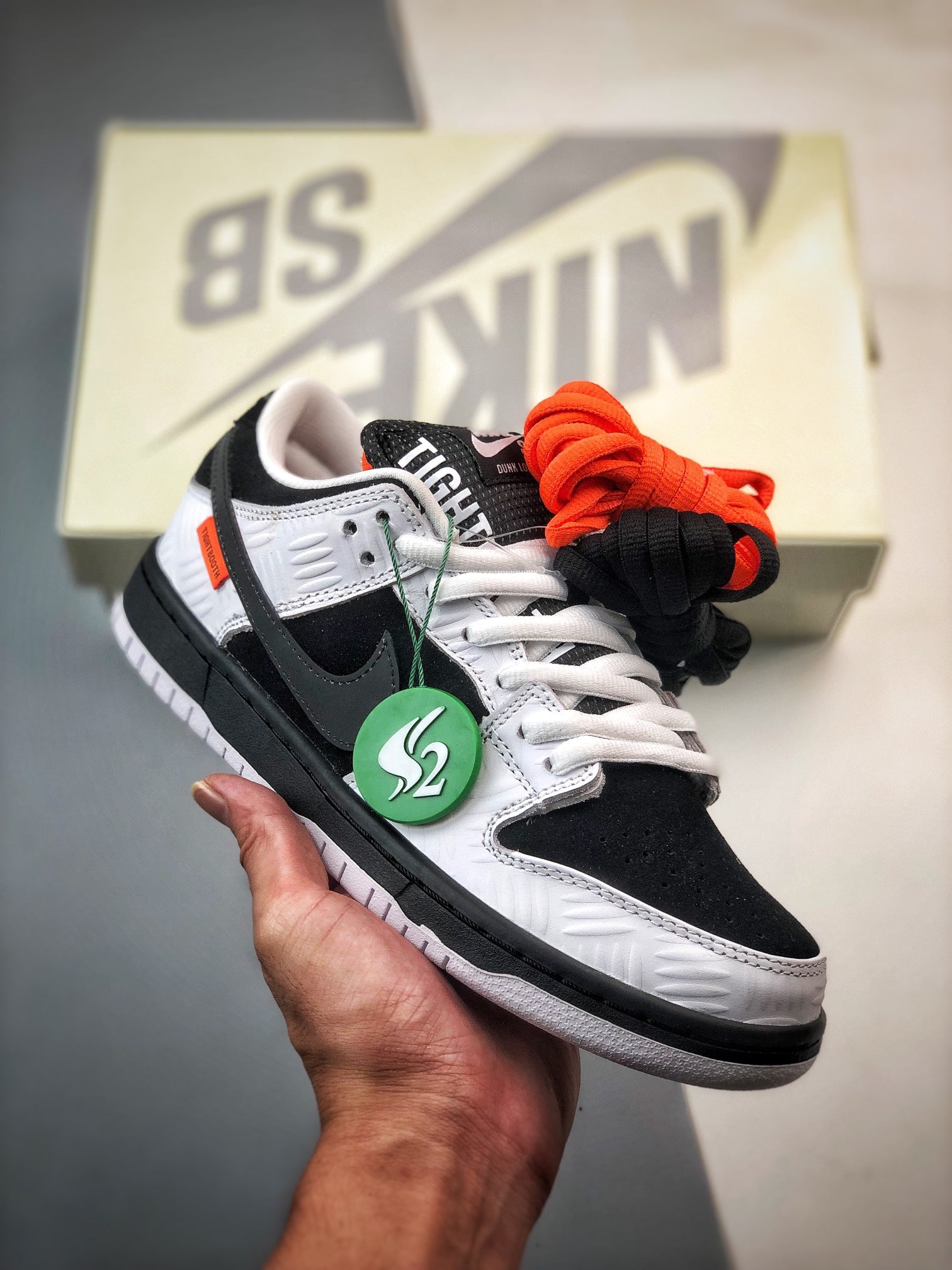 TIGHTBOOTH × Nike SB Dunk Low "White/Black"