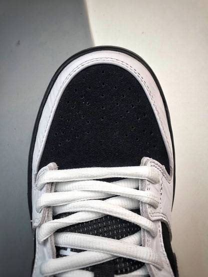 TIGHTBOOTH × Nike SB Dunk Low "White/Black"