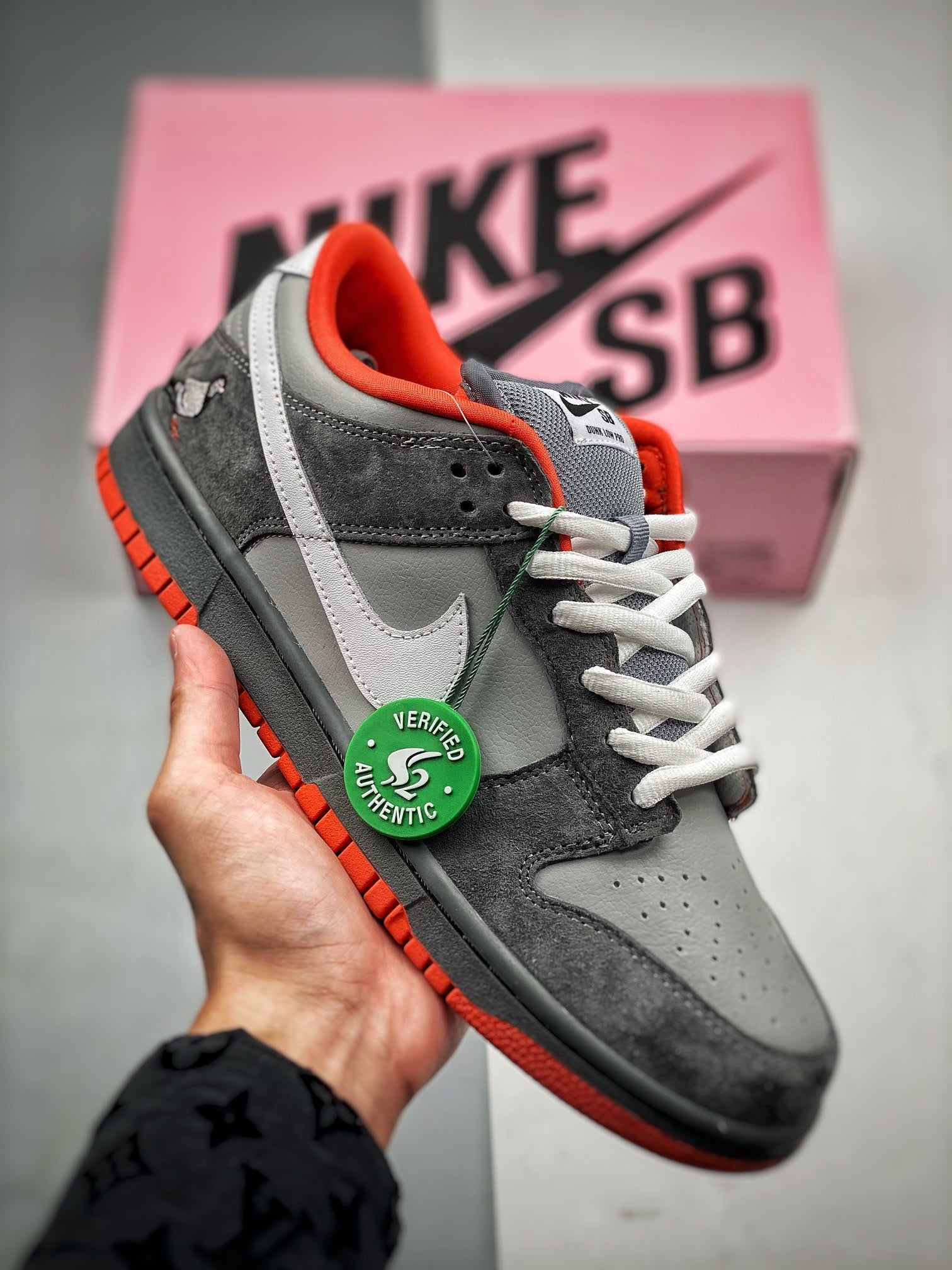 Nike SB Dunk Low Staple NYC Pigeon