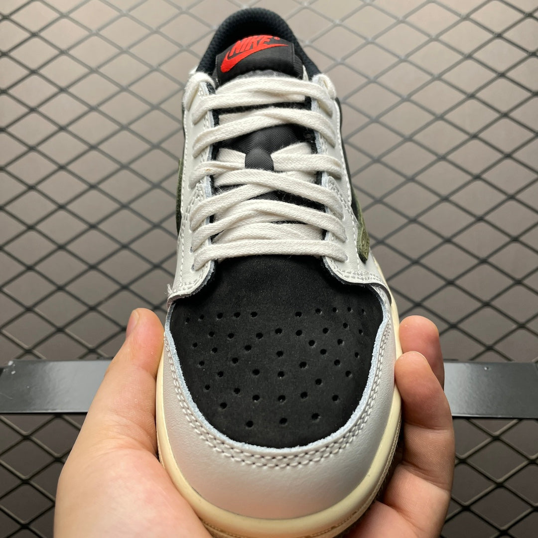 Travis Scott × Nike PS Air Jordan 1 Low OG "Medium Olive" (Kids)