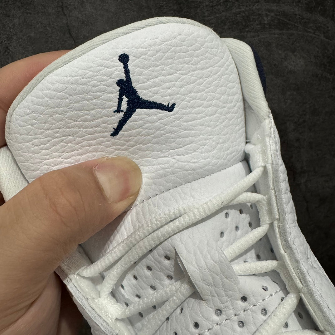 Nike Air Jordan 13 Retro "White and Midnight Navy"