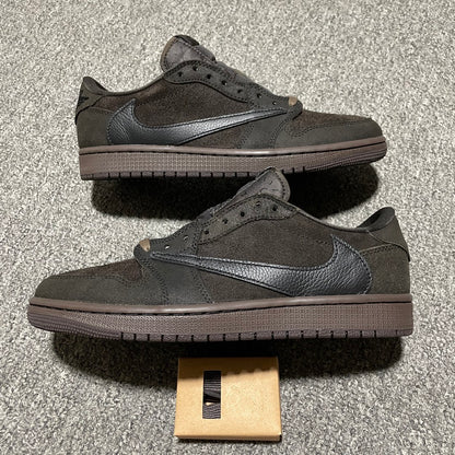 Travis Scott × Nike Air Jordan 1 Low OG SP "Velvet Brown"