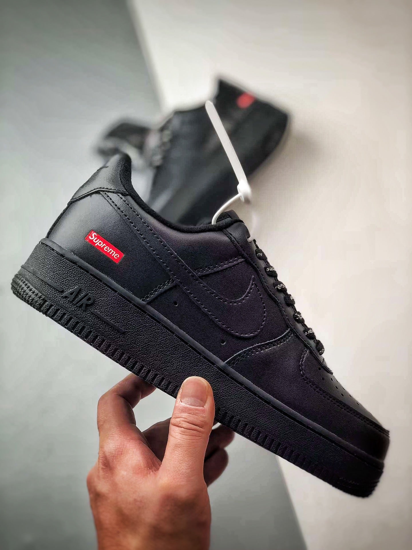 Supreme × Nike Air Force 1 Low "Black"