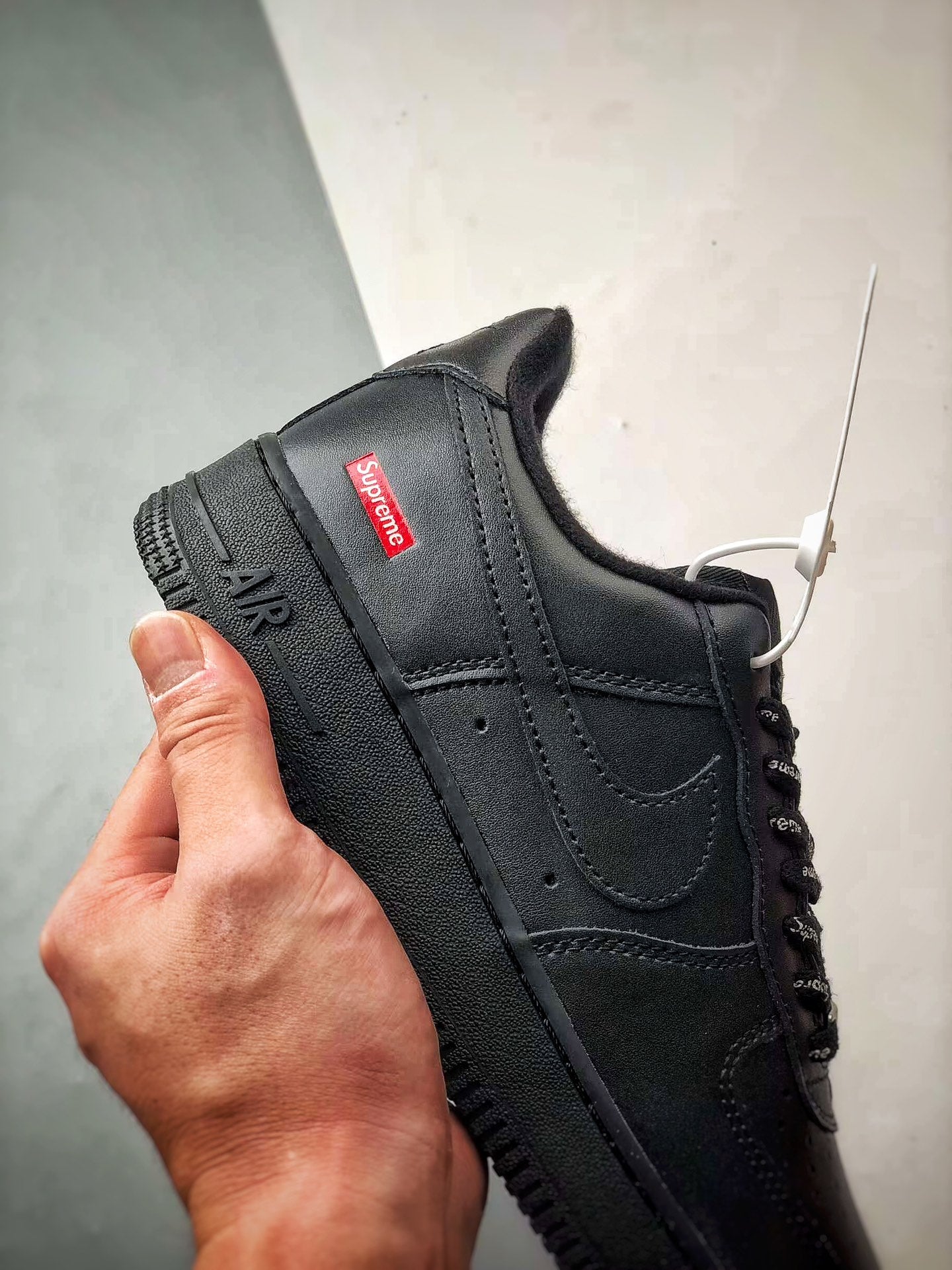 Supreme × Nike Air Force 1 Low "Black"