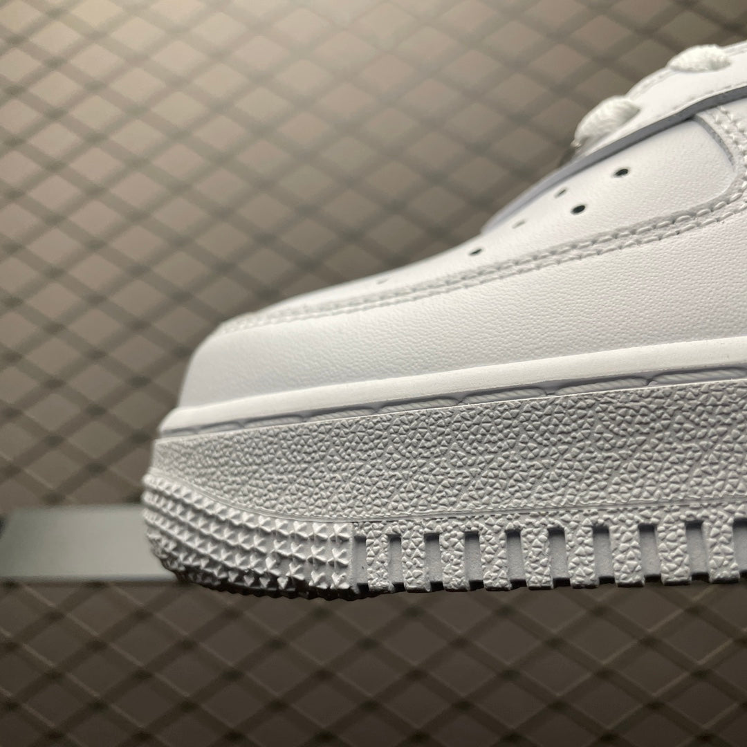 Supreme × Nike Air Force 1 Mid "White" FW24