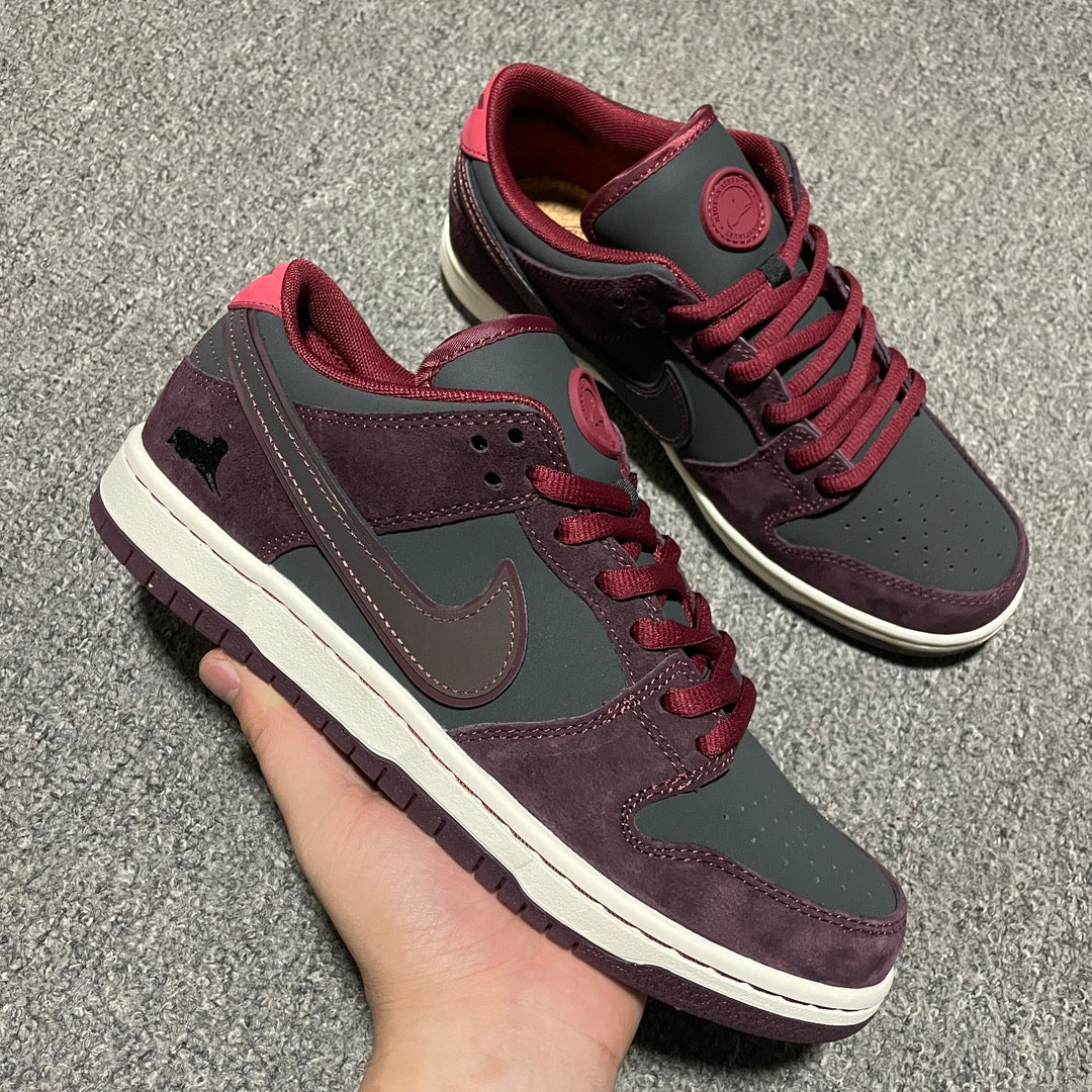 Riot Skateshop × Nike SB Dunk Low Pro "Mahogany"
