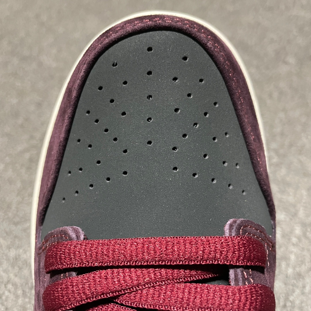 Riot Skateshop × Nike SB Dunk Low Pro "Mahogany"
