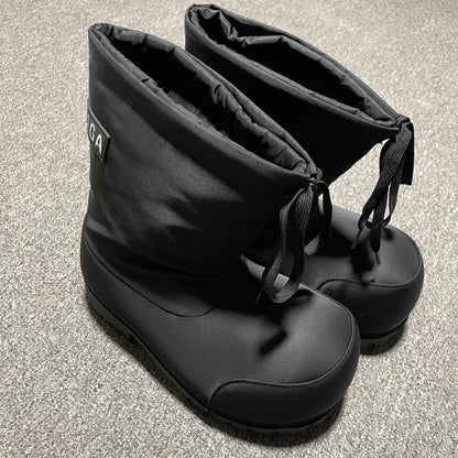 BALENCIAGA MENS Skiwear Alaska Low Boot Nylon "Black"