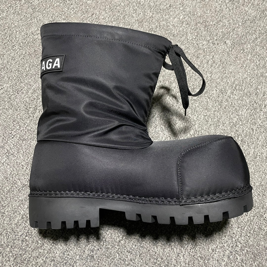 BALENCIAGA MENS Skiwear Alaska Low Boot Nylon "Black"
