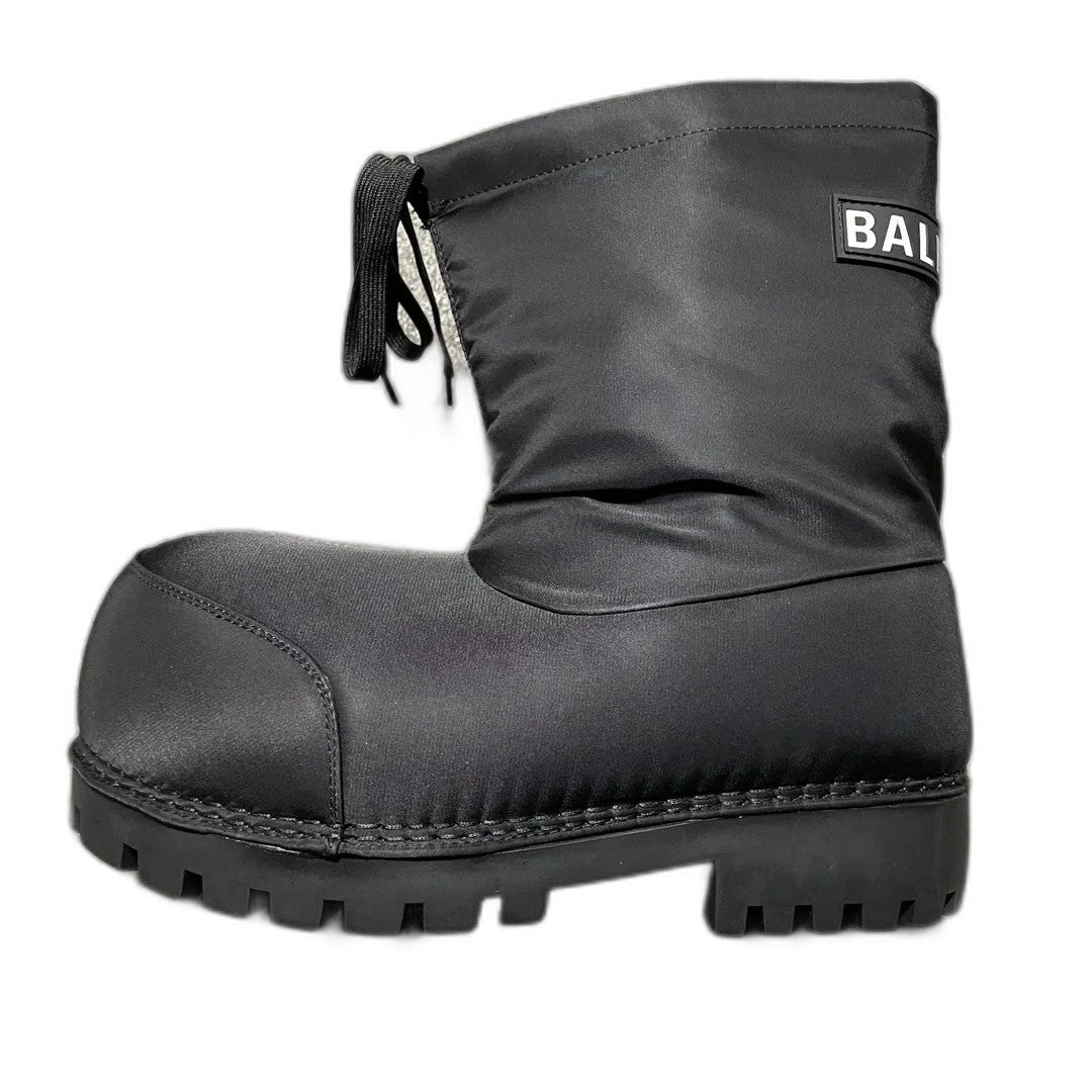 BALENCIAGA MENS Skiwear Alaska Low Boot Nylon "Black"
