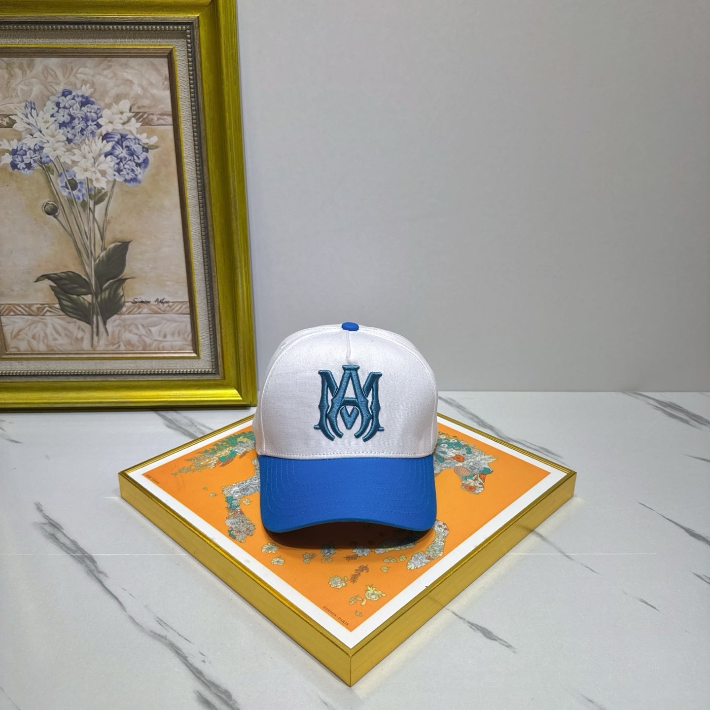 Amiri hat