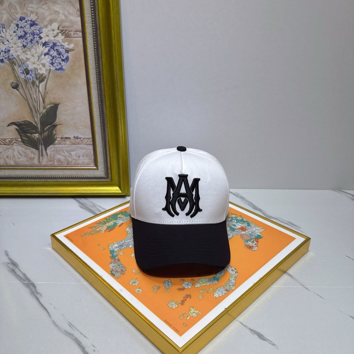 Amiri hat