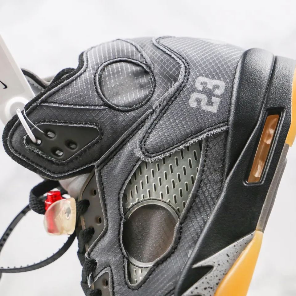 Off-White × Nike Air Jordan 5 "Black/Muslin/Fire Red"