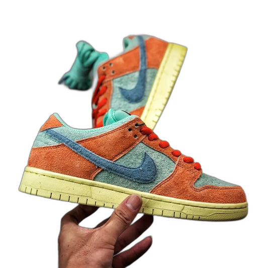 Nike SB Dunk Low Pro PRM "Orange and Emerald Rise"