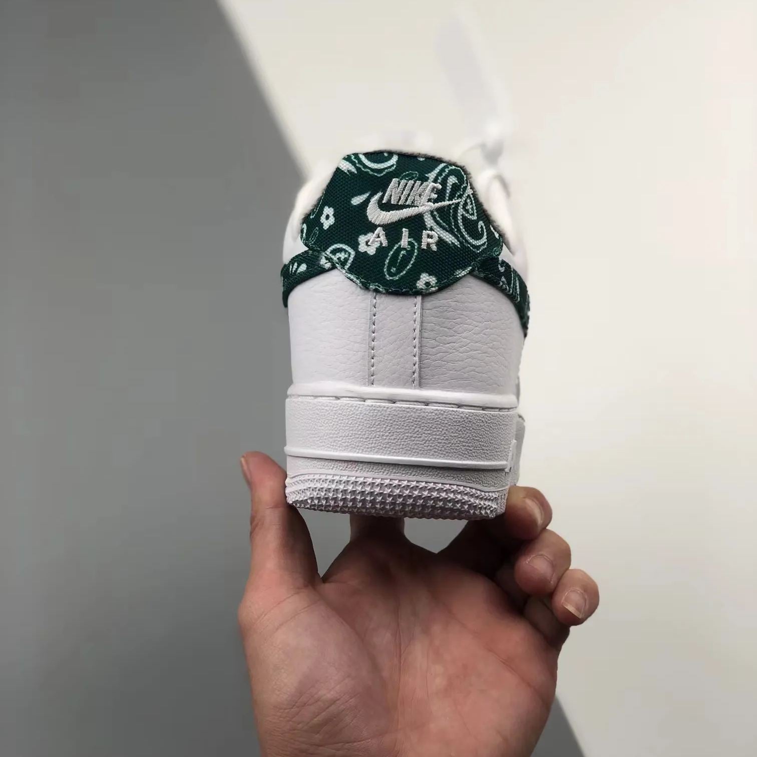 Nike WMNS Air Force 1 Low '07 Essential "Green Paisley"