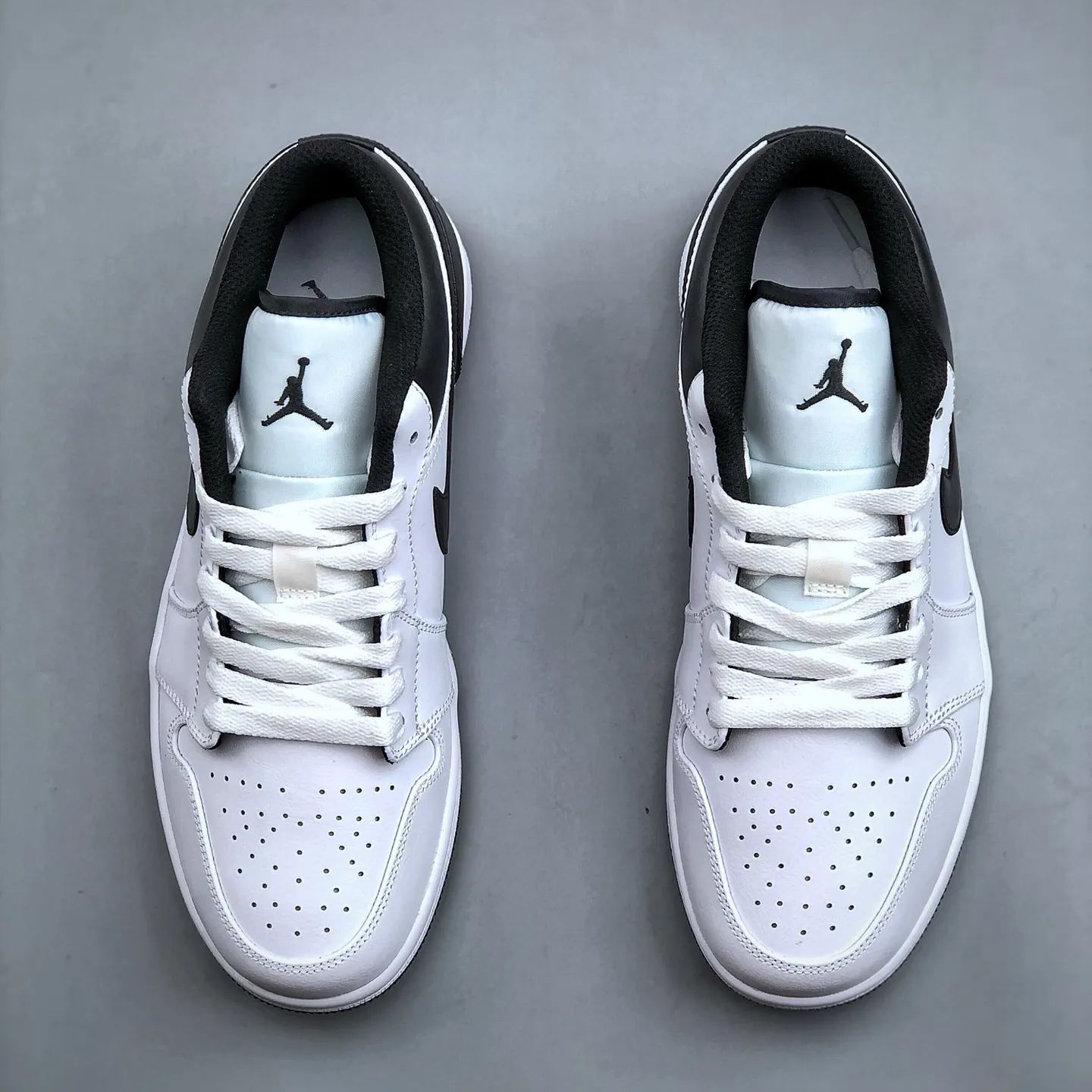 Nike Air Jordan 1 Low "White/Black"