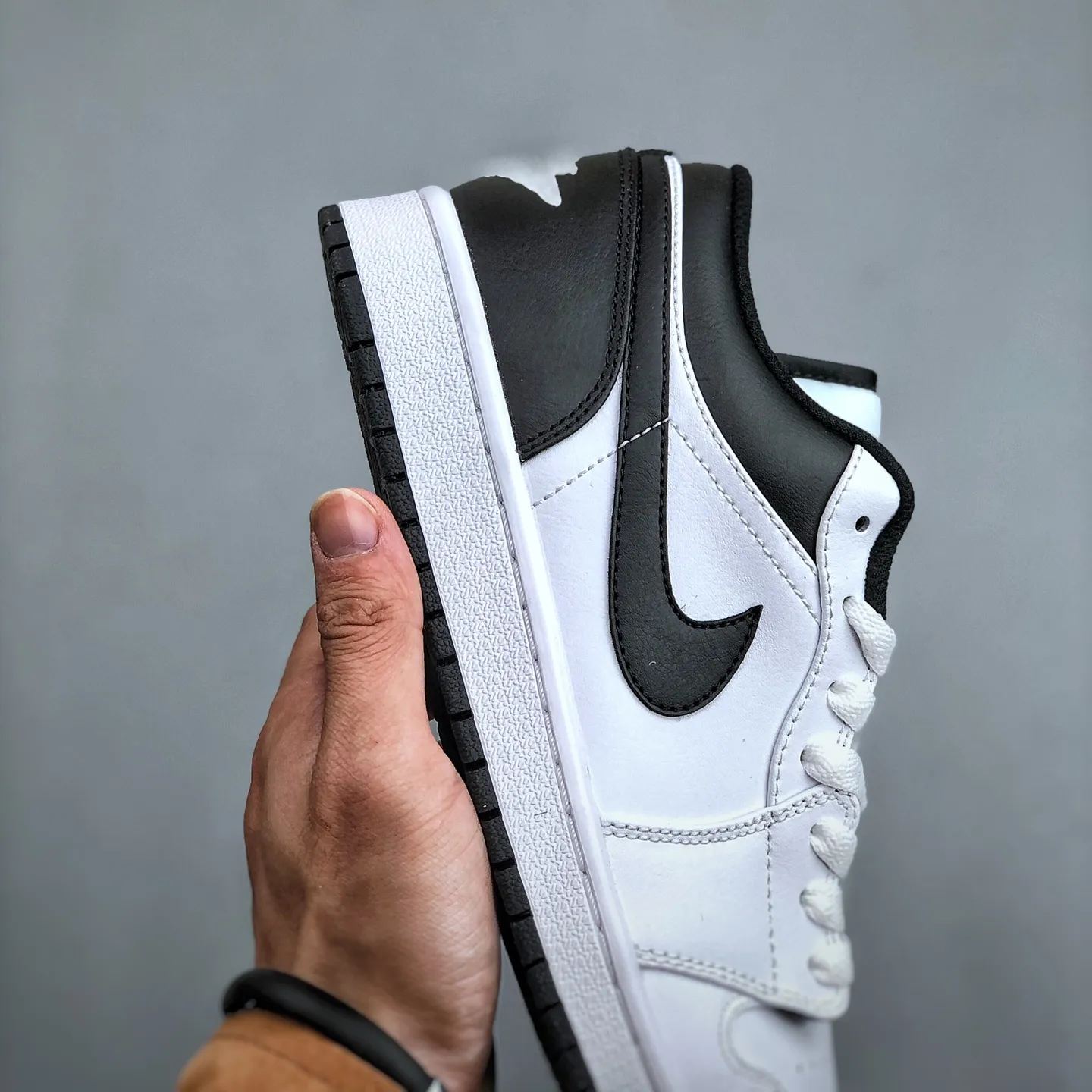 Nike Air Jordan 1 Low "White/Black"