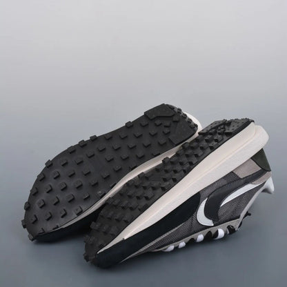 サカイ ワッフルシューズ/sacai × Nike LD Waffle "Black"