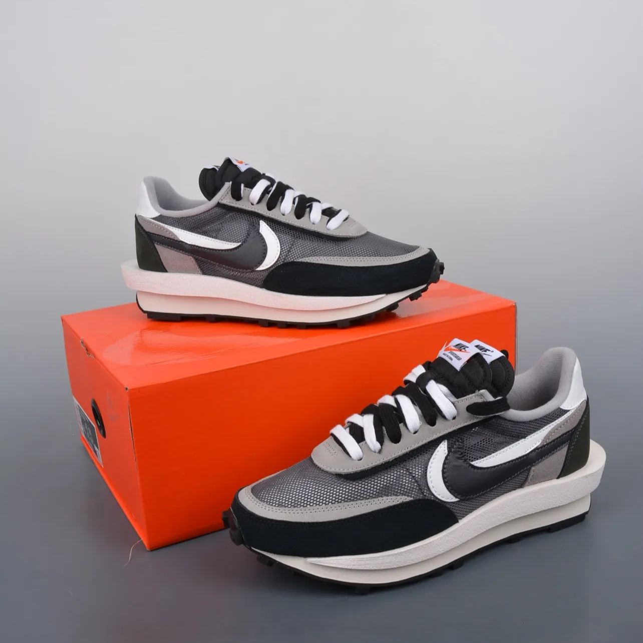 サカイ ワッフルシューズ/sacai × Nike LD Waffle "Black"