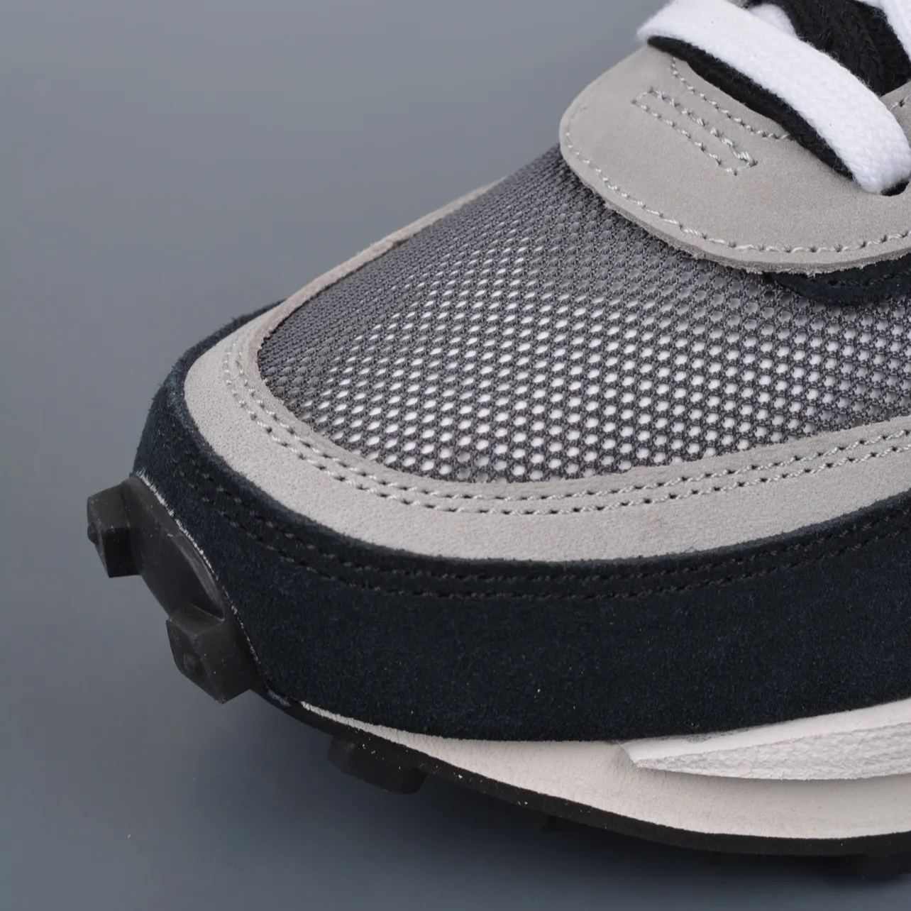 サカイ ワッフルシューズ/sacai × Nike LD Waffle "Black"